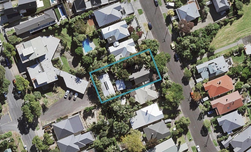 24B Schofield Street, Grey Lynn, Auckland - Carousel 1