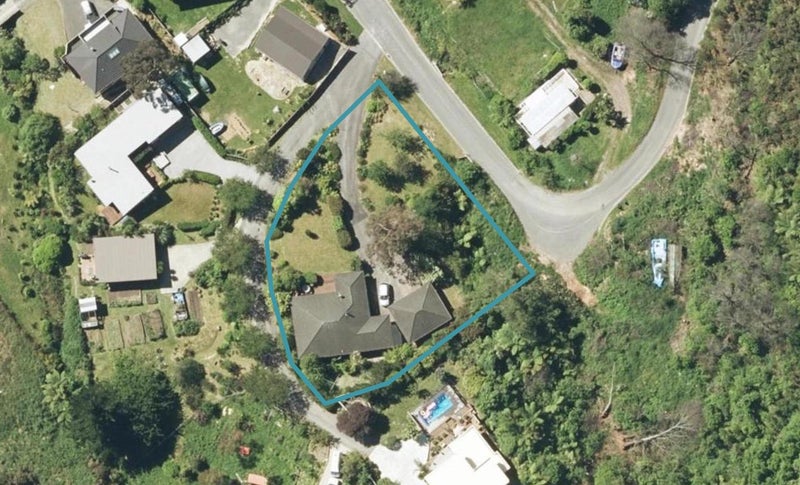 34 Waimarama Street, Waikawa, Picton - Carousel 1