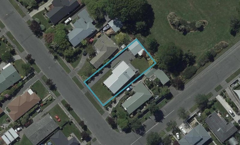 139 Warren Crescent, Hillmorton, Christchurch - Carousel 1