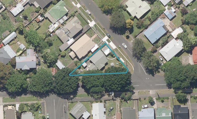 68 Young Street, Whanganui East, Whanganui - Carousel 1