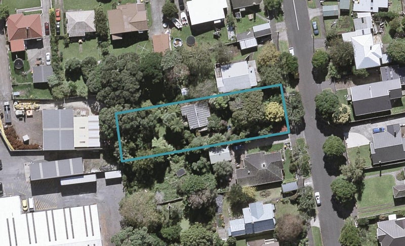 8 Peace Avenue, Moturoa, New Plymouth - Carousel 1