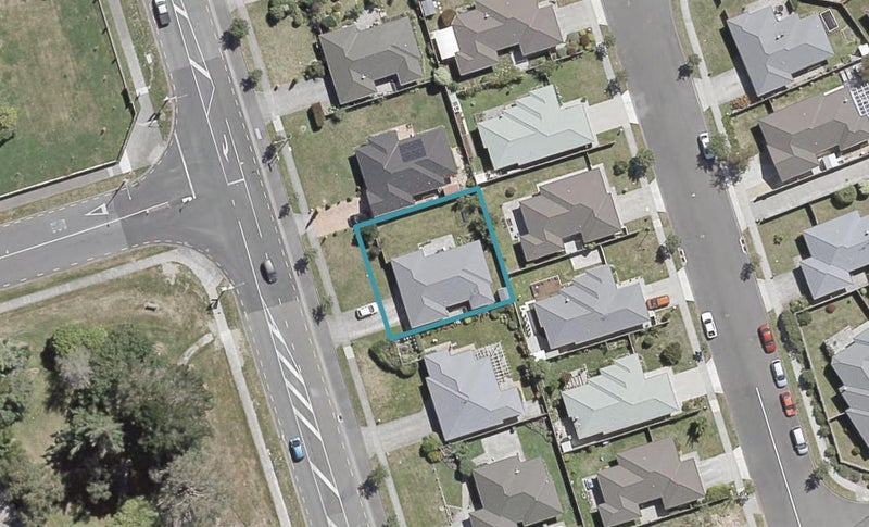13 Messines Avenue, Trentham, Upper Hutt - Carousel 1