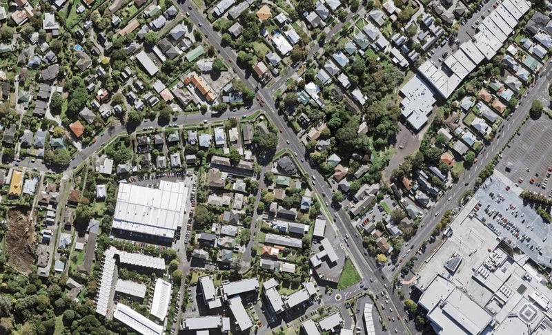 2 Lyon Avenue, Mount Albert, Auckland - Carousel 1