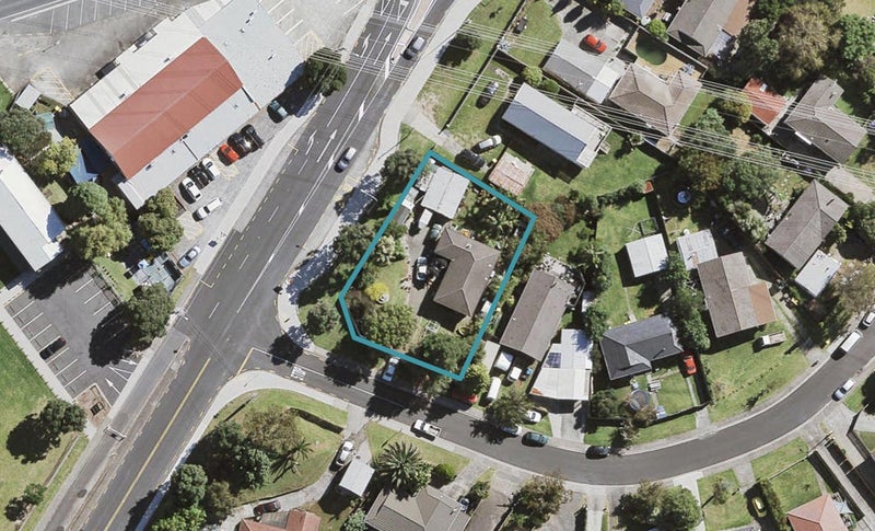 2 Cherry Tree Place, Massey, Auckland - Carousel 1