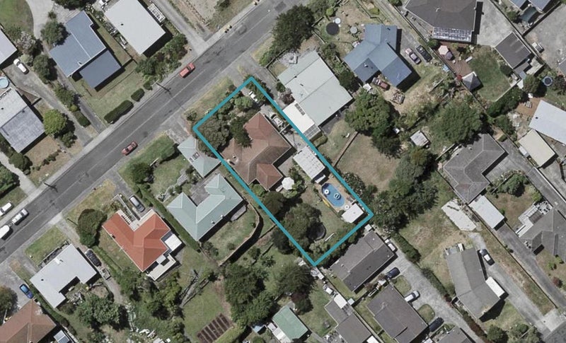 18 Francis Road, Paraparaumu Beach, Paraparaumu - Carousel 1