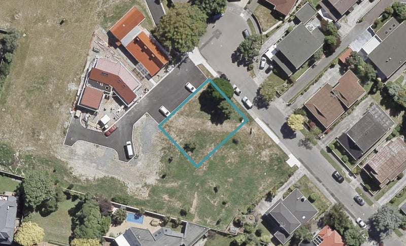 10 Saint Columbans Grove, Boulcott, Lower Hutt - Carousel 1