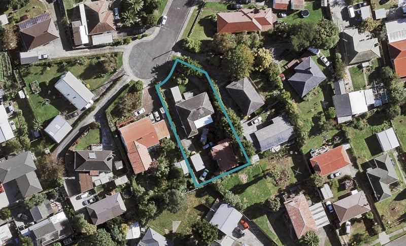 8 Albertson Place, Manurewa, Auckland - Carousel 1