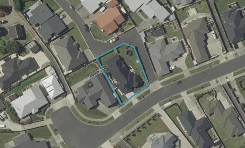 38 Chestnut Close, Kelvin Grove, Palmerston North - Carousel 1