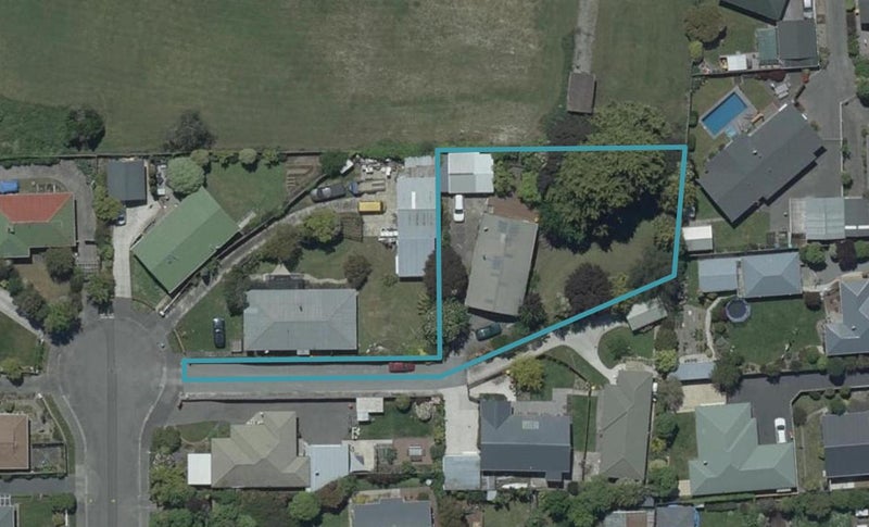 10 Cherryburton Place, Shirley, Christchurch - Carousel 1
