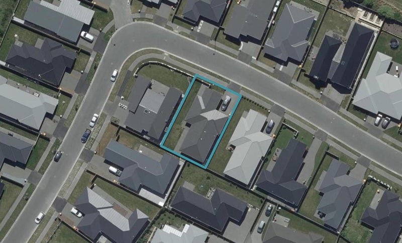 10 Davaar Crescent, Broomfield, Christchurch - Carousel 1