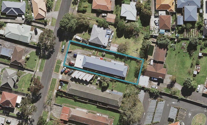 4/8 Margaret Road, Papatoetoe, Auckland - Carousel 1
