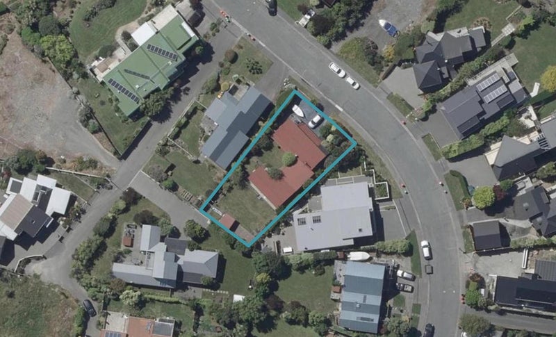 17 Santa Maria Avenue, Mount Pleasant, Christchurch - Carousel 1