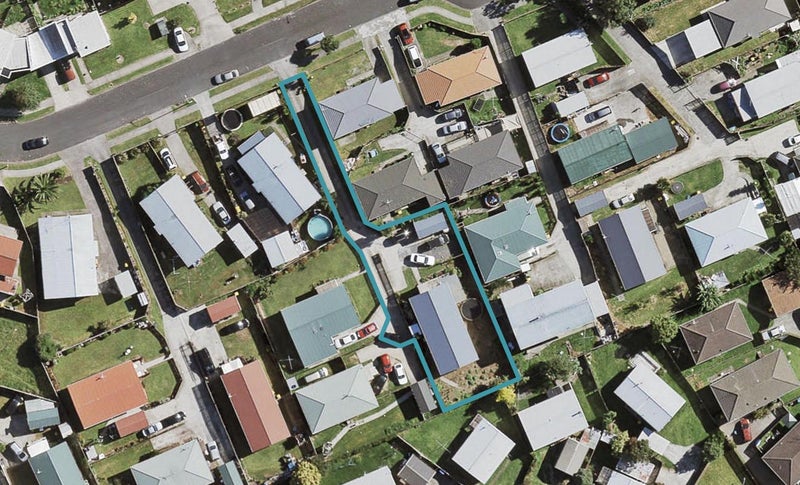 75 Templeton Place, Clendon Park, Auckland - Carousel 1