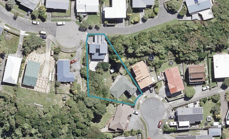 1/4 Aspen Grove, Maungaraki, Lower Hutt - Carousel 1