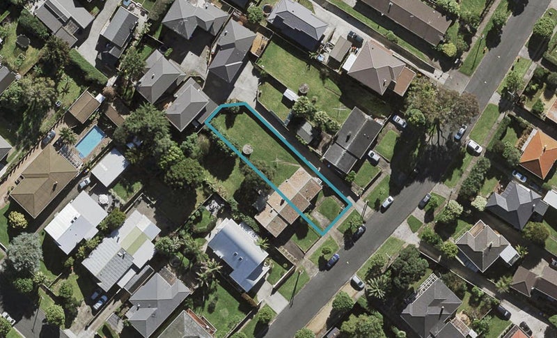 64 Paihia Road, One Tree Hill, Auckland - Carousel 1