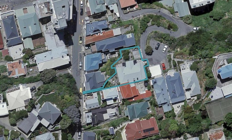 2B Baring Street, Oriental Bay, Wellington - Carousel 1