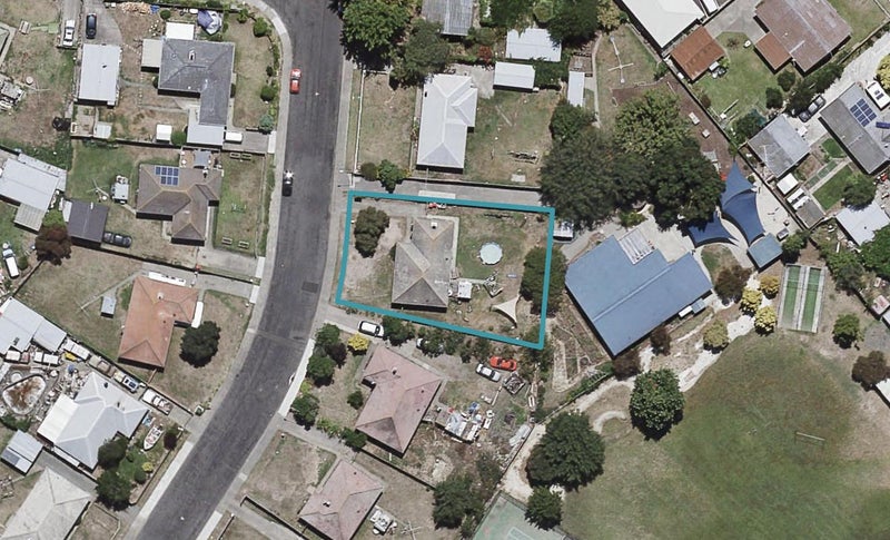 12 Bristol Crescent, Flaxmere, Hastings - Carousel 1