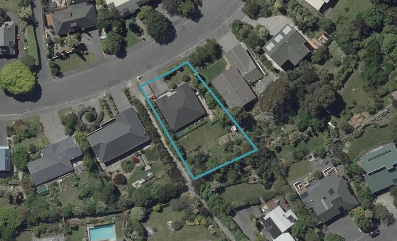 17 Woodside Common, Westmorland, Christchurch - Carousel 1