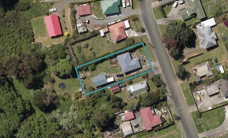 16 Charles Street, Kamo, Whangarei - Carousel 1