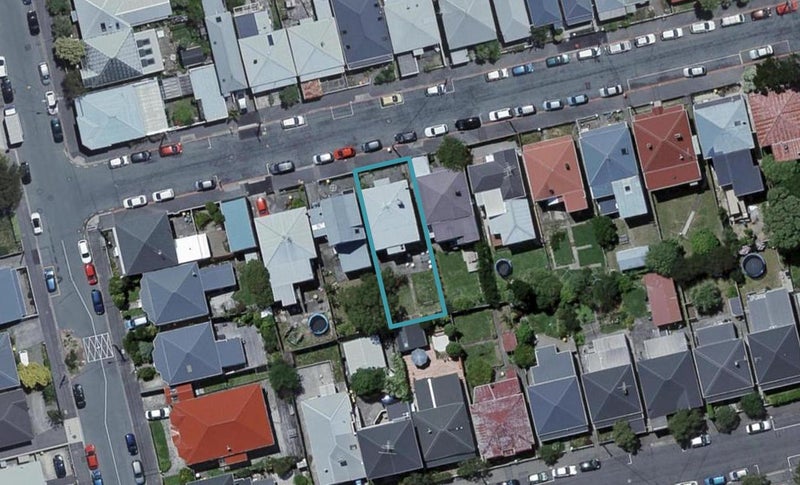 8 Picton Avenue, Newtown, Wellington - Carousel 1