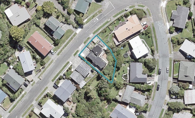 2/31 Acacia Avenue, Maungaraki, Lower Hutt - Carousel 1