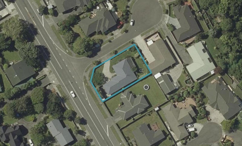 10 Jasmine Place, Fitzherbert, Palmerston North - Carousel 1