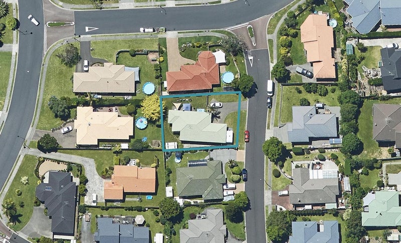 4 Hidcote Place, Bethlehem, Tauranga - Carousel 1