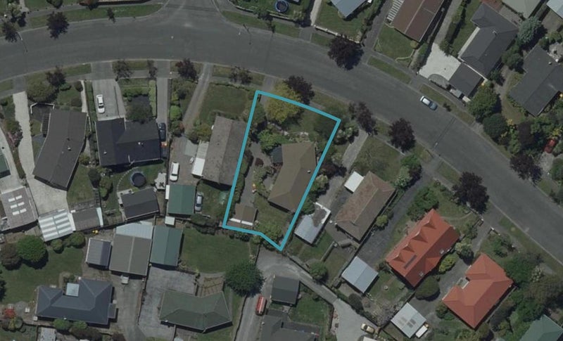 63 Warren Crescent, Hillmorton, Christchurch - Carousel 1