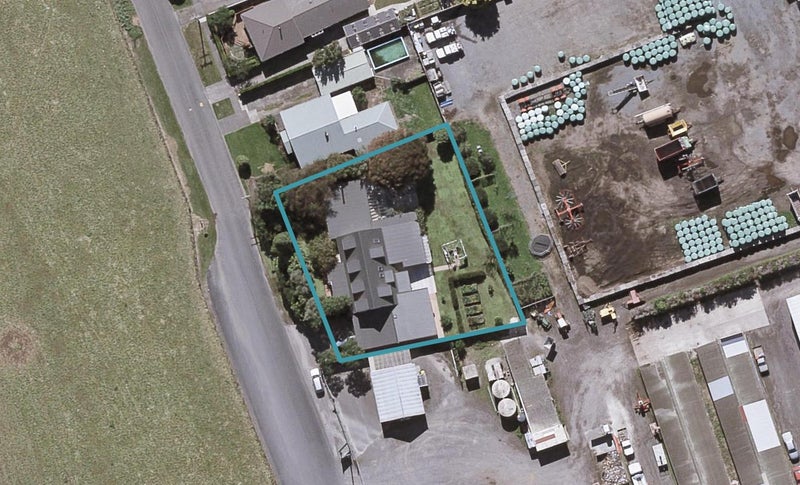 66 Cowling Road, Hurdon, New Plymouth - Carousel 1