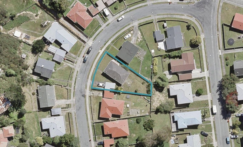37 Speargrass Grove, Timberlea, Upper Hutt - Carousel 1