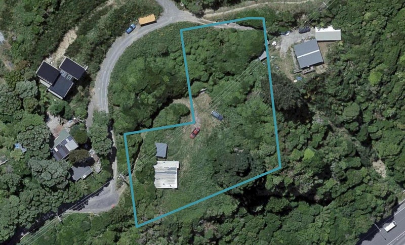 21 Malvern Road, Ngauranga, Wellington - Carousel 1