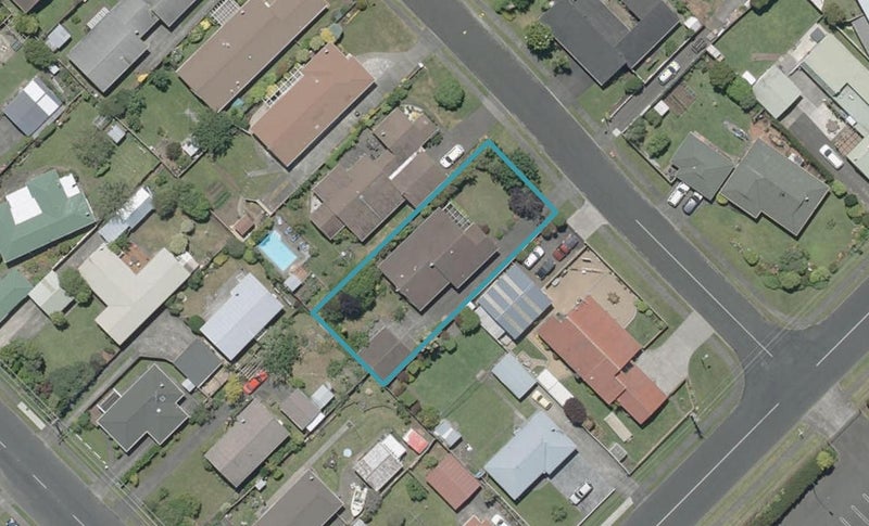 1 Downes Avenue, Springvale, Whanganui - Carousel 1