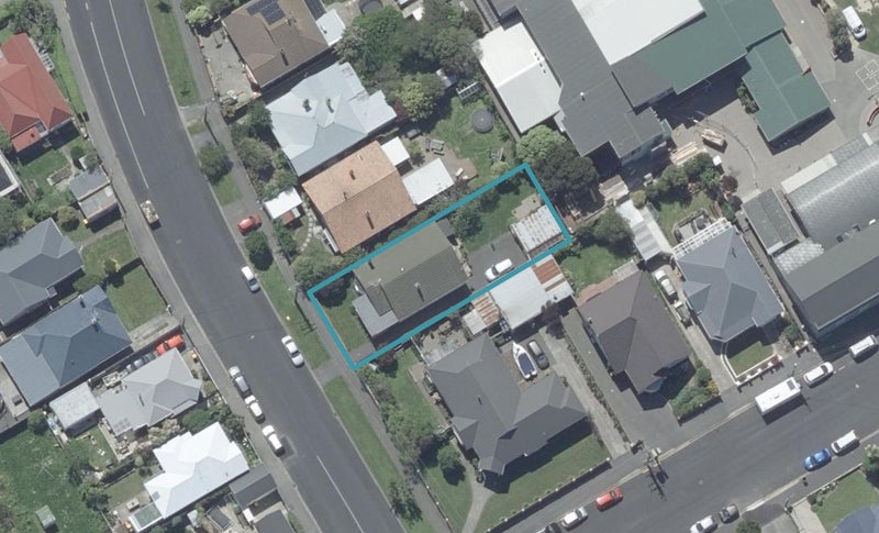 109 Hargest Crescent, Saint Clair, Dunedin - Carousel 1