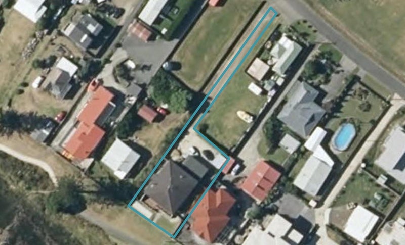 9 Hall Place, Foxton Beach, Foxton - Carousel 1