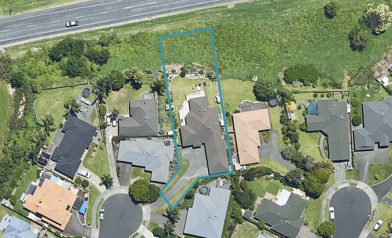 16 Arrowfield Drive, Pyes Pa, Tauranga - Carousel 1