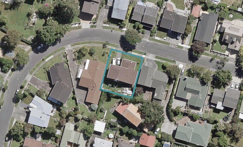 8 Orr Crescent, Hutt Central, Lower Hutt - Carousel 1