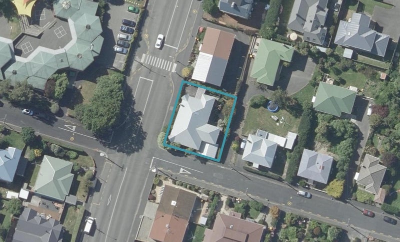 39 Elgin Road, Mornington, Dunedin - Carousel 1