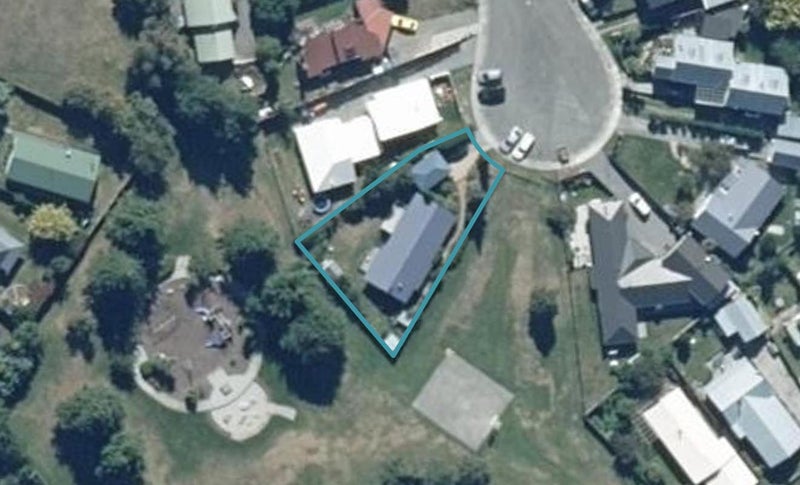 12 Alta Place, Frankton, Queenstown - Carousel 1