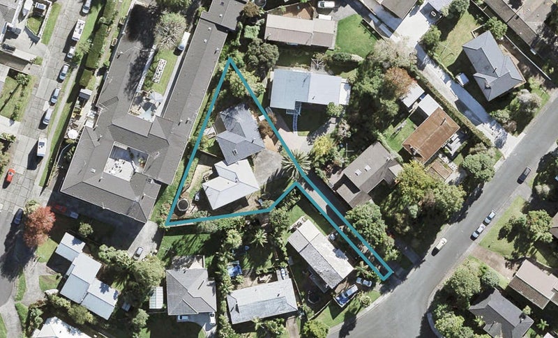 2/18 Corric Hill, Torbay, Auckland - Carousel 1