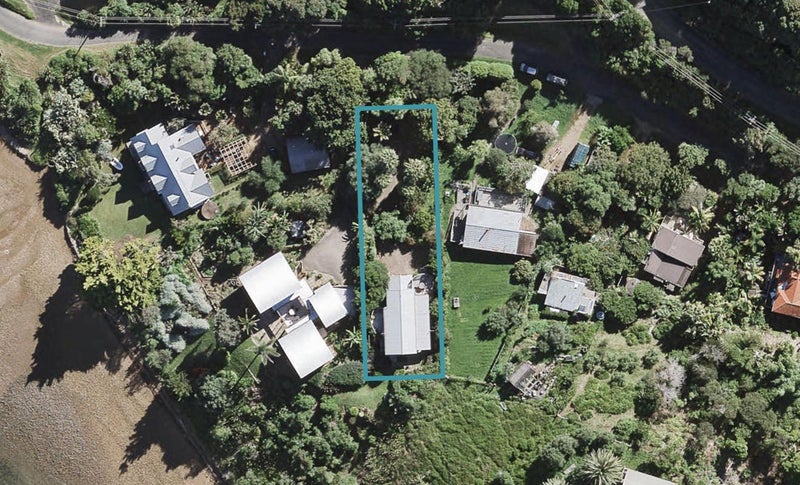 9 Mcmillan Road, Omiha, Waiheke Island - Carousel 1