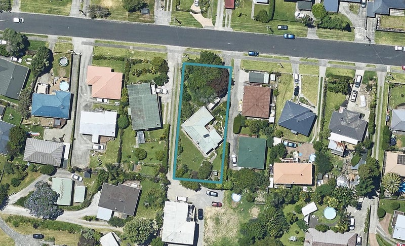 16 Esk Street, Parkvale, Tauranga - Carousel 1