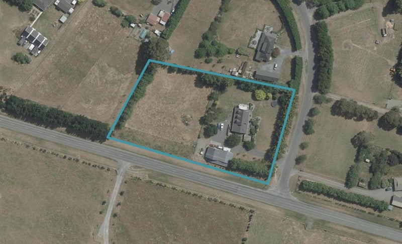 1 Armack Drive, Christchurch - Carousel 1