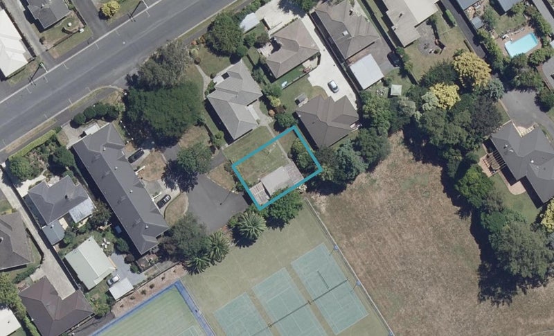 2/1 Halifax Street, Enderley, Hamilton - Carousel 1