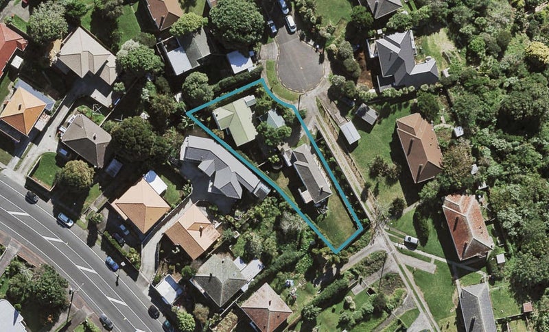 21 Simmonds Avenue, Mount Roskill, Auckland - Carousel 1