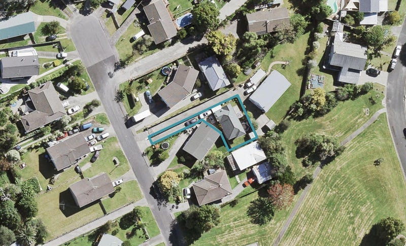 3A Pitcher Place, Glen Eden, Auckland - Carousel 1