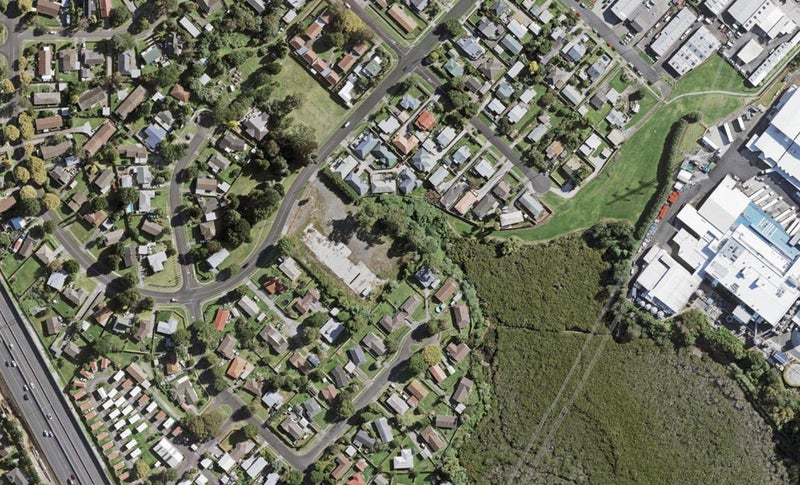 89A Kindergarten Drive, Conifer Grove, Takanini - Carousel 1