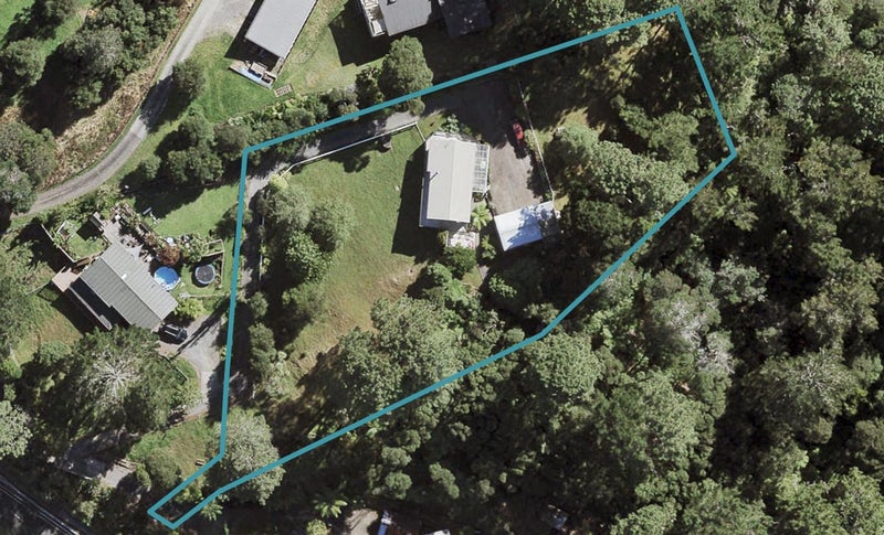 25 Kay Road, Swanson, Auckland - Carousel 1