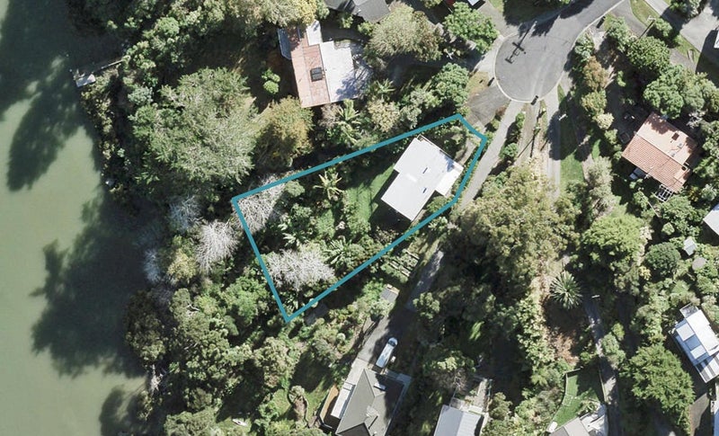 25 Poplar Road, Stanmore Bay, Whangaparaoa - Carousel 1