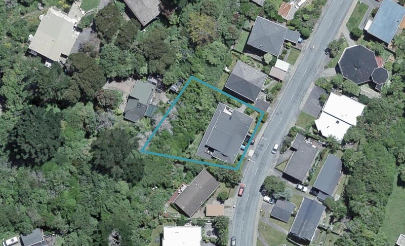 38A Woodhouse Avenue, Karori, Wellington - Carousel 1