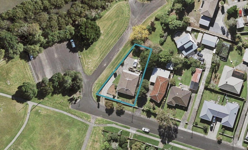 19 Bittern Place, Henderson, Auckland - Carousel 1